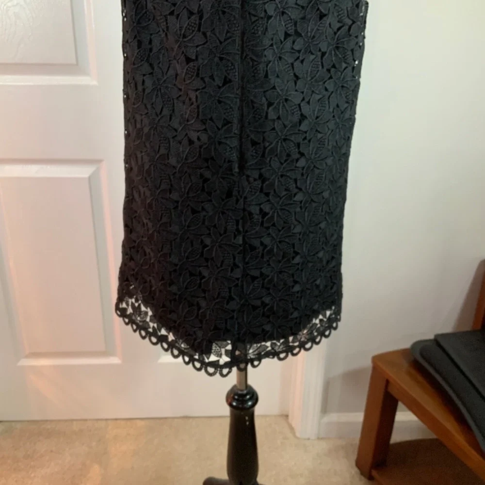 Kate Spade Leaf Lace Black Sleeveless Shift Dress Size 8